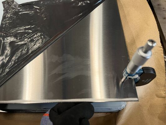 Ni 8-12 Percent Stainless Steel Plate Ba Surface Finish Mirror Finish Sheet Metal 304 201 430 316 SUS 4x8 8K 2b N4
